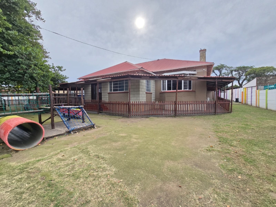 7 Bedroom Property for Sale in Cambridge Eastern Cape